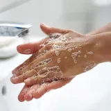 Lavarse las manos previene parasitosis e infecciones virales