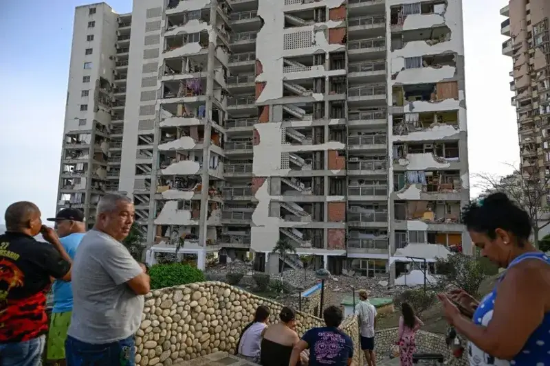Gobierno calcula 250 edificaciones afectadas por los terremotos en La Guaira
