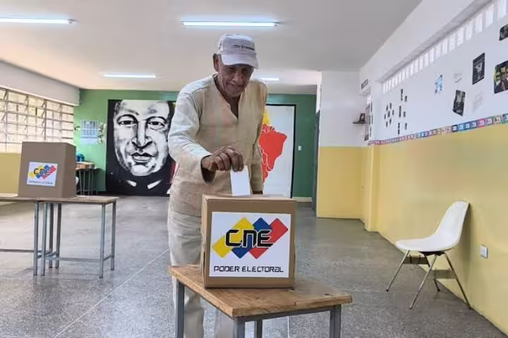 Consulta popular en Venezuela. Fuente: VTV