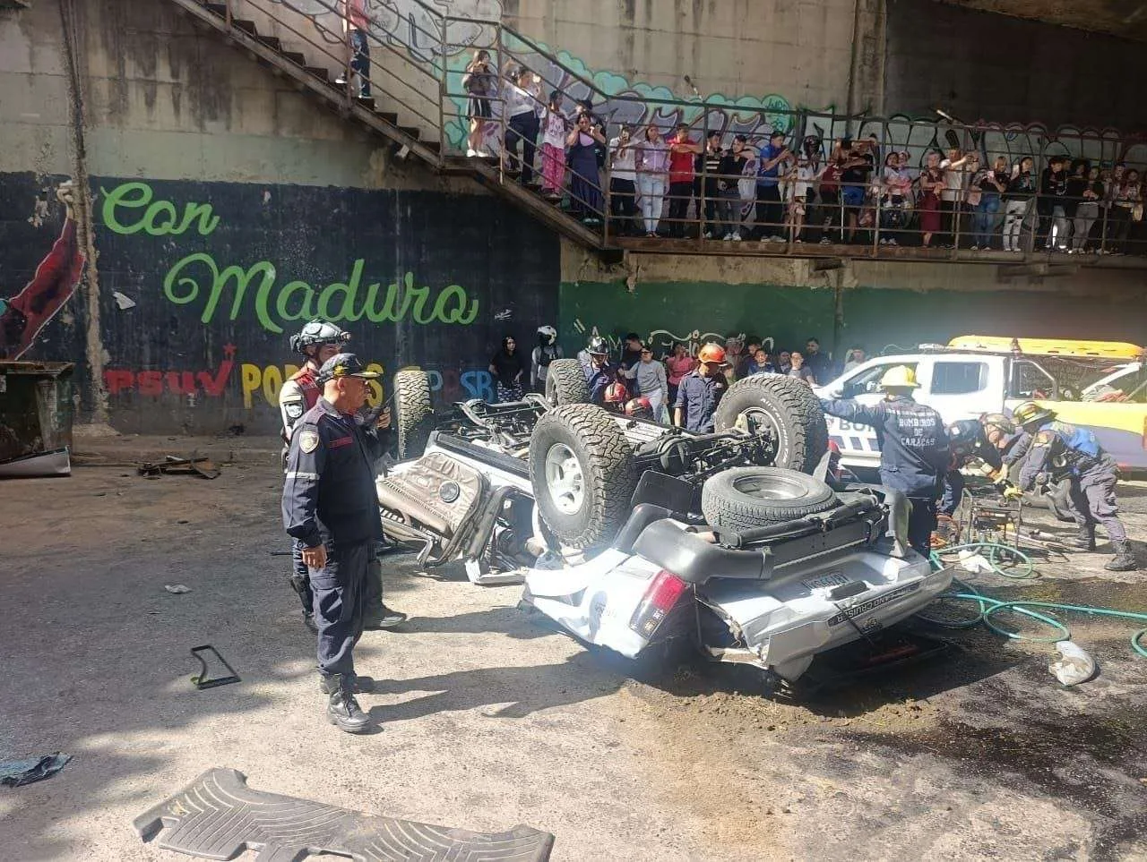 Choque en la Cota Mil dejó un muerto y un herido en Caracas