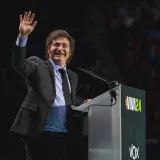 Milei y Caputo moderan su discurso ante un crecimiento débil
