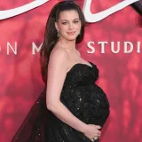 Anne Hathaway estrena thriller y valora su momento profesional