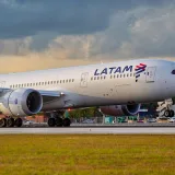 Latam volverá a unir Santiago y Caracas desde enero de 2027