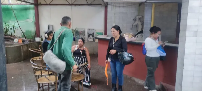 Mario Morón, damnificado de 62 años, sigue sin techo en Caracas