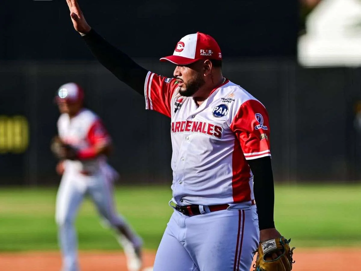 Cardenales vence a Tigres y asume la cima de la LVBP