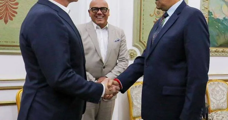 Trump ordena investigar a Richard Grenell por fondos faltantes