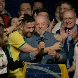 Lula plantea una IA brasileña y más control digital
