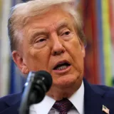 Trump evita descartar la construcción de una base militar en Venezuela