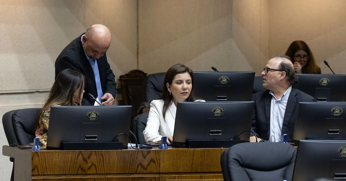 Tensión por Araya complica la mesa del Senado chileno
