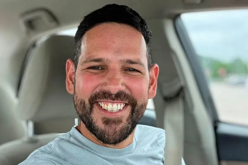 Carlos García cuestiona trato a migrantes tras su deportación