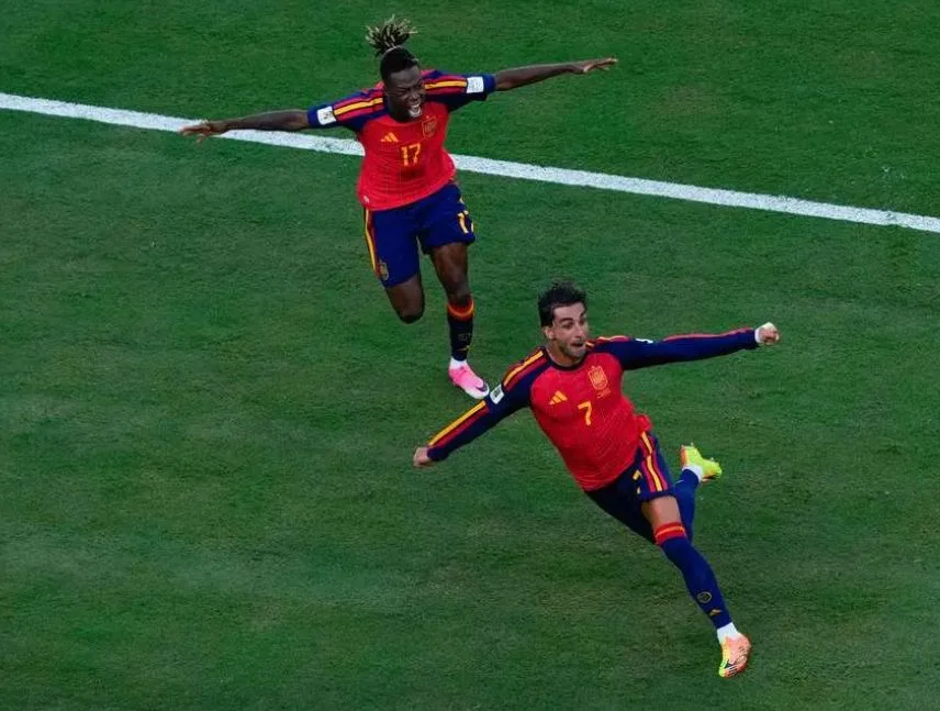 España gana su segundo Mundial tras duro 1-0 contra Argentina