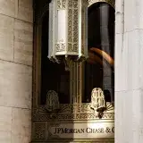 Morgan Stanley advierte corrección en acciones por presión