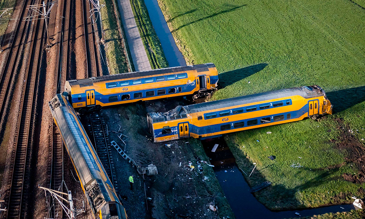 Accidente de tren deja un muerto y varios heridos en Países Bajos