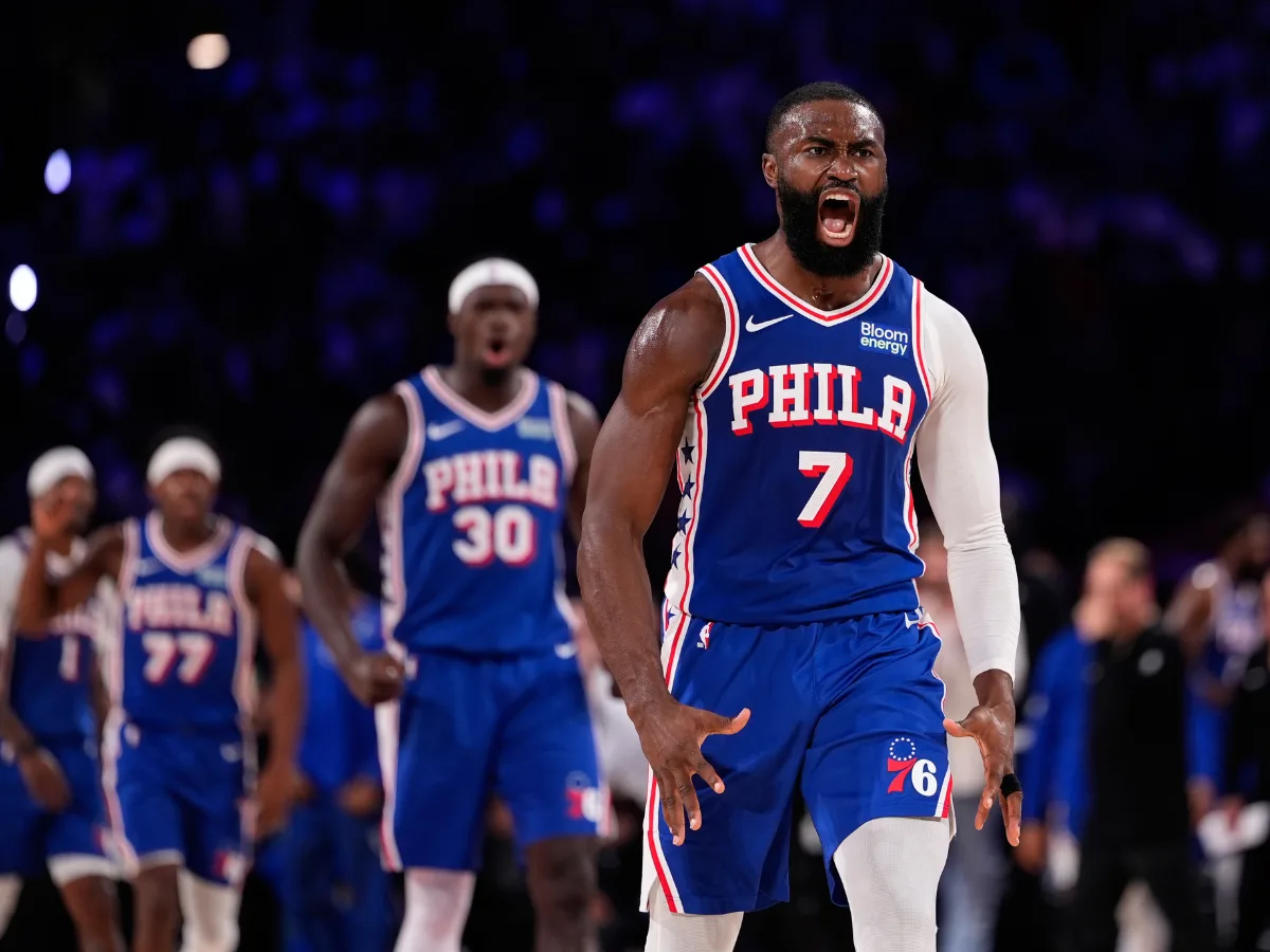 Brown desmiente que pidiera salir rumbo a Milwaukee