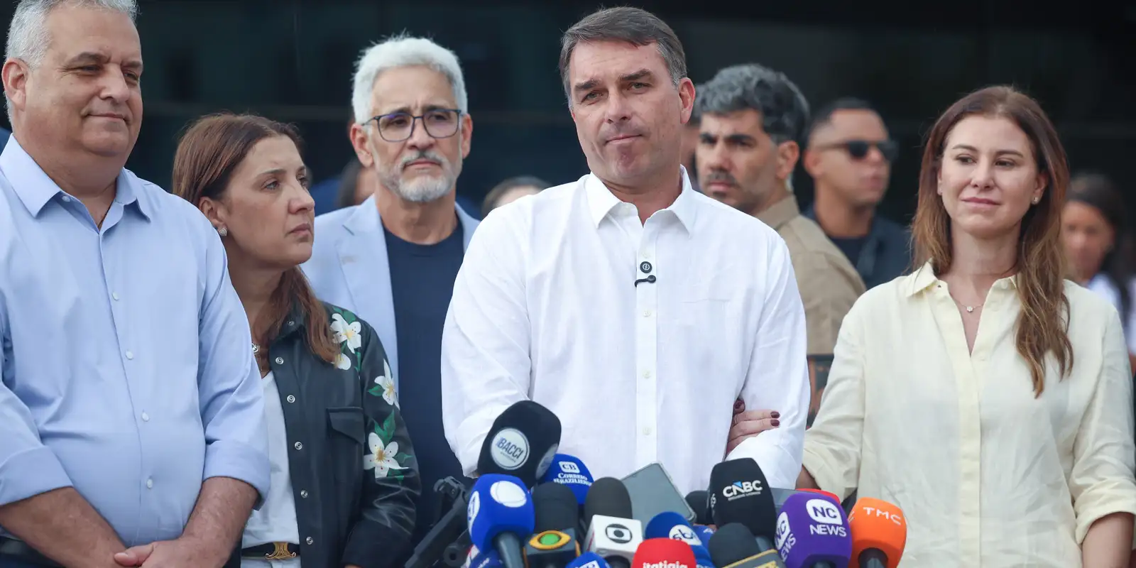 STF desmiente un allanamiento contra Flávio Bolsonaro