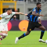 Inter venció al Shakhtar con gol de Carlos Augusto
