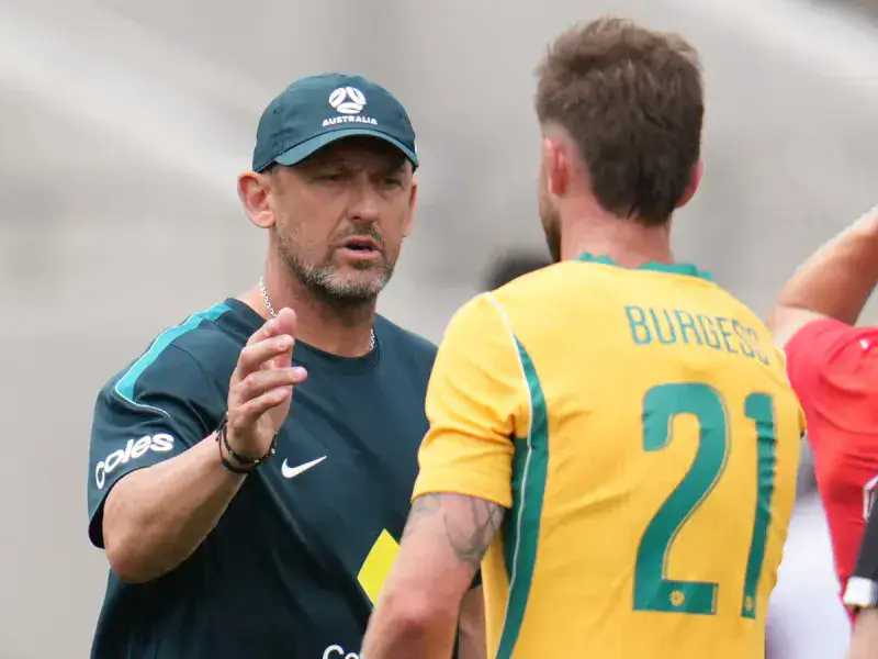 Australia extiende el contrato de Tony Popovic hasta 2027