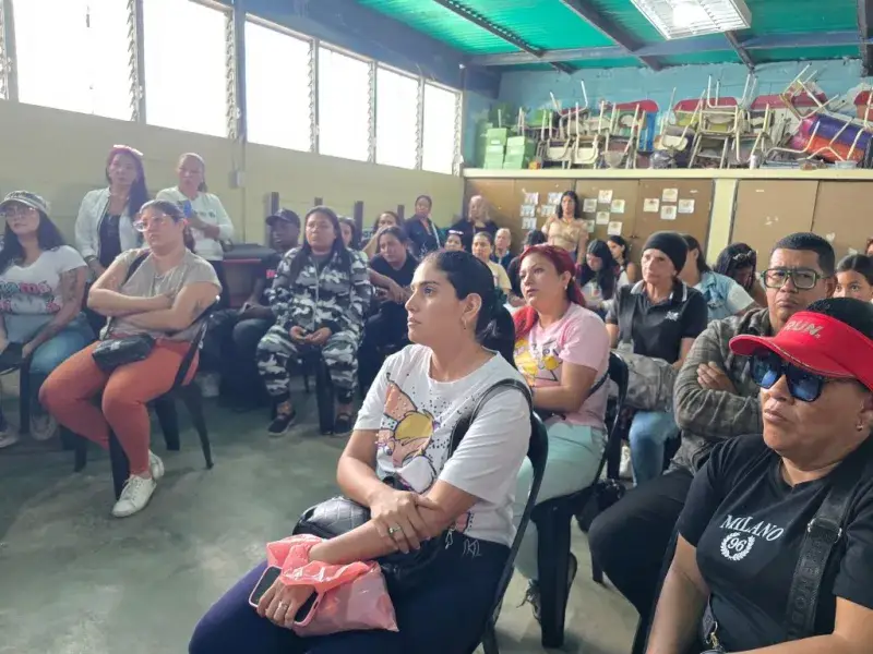Representantes rechazan rezonificación de 1.980 alumnos en El Junquito
