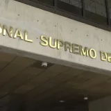 Más de 100 aspirantes entran en la carrera por el TSJ