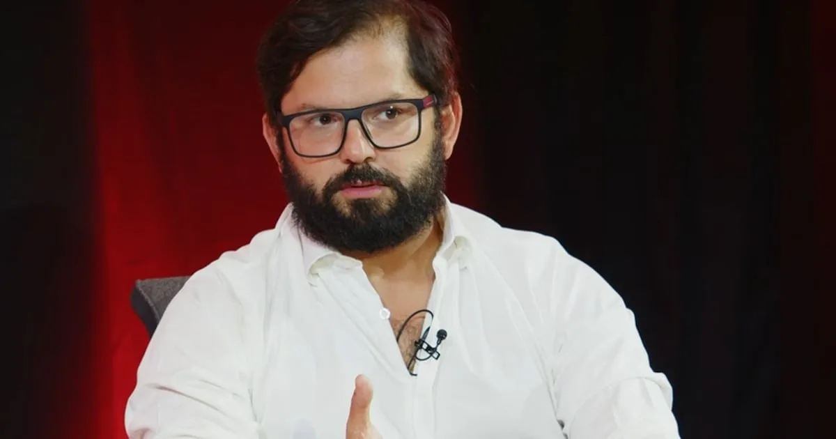 Boric expone en Panamá su rechazo a bajar impuestos