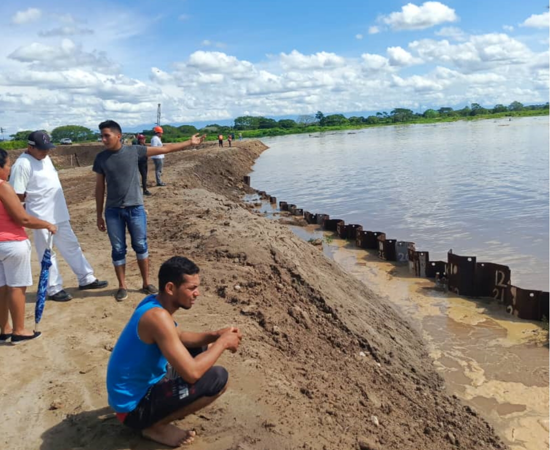 Productores piden declarar emergencia tras desbordarse el río Zulia