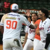 Caribes de Anzoátegui dominó a Tiburones en Puerto La Cruz