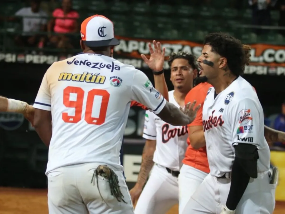 Caribes de Anzoátegui dominó a Tiburones en Puerto La Cruz