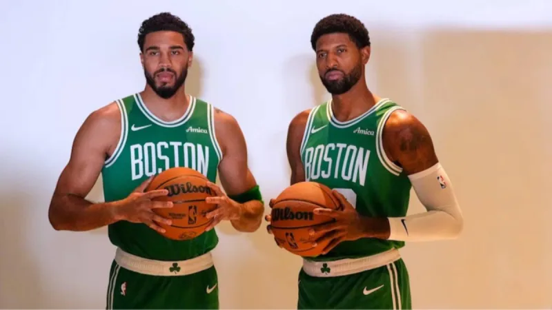 Celtics se refuerzan con George y Robinson para pelear