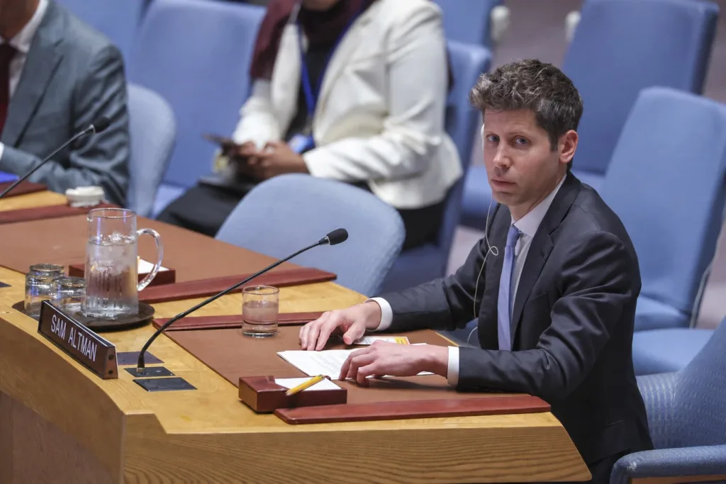 Sam Altman propone un enfoque humanista ante el avance de la IA