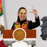 Sheinbaum celebra el triunfo de Lula y hace la “L” en Palacio