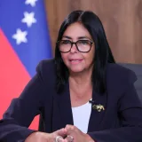 Delcy Rodríguez reporta 100% de restitución eléctrica y gas