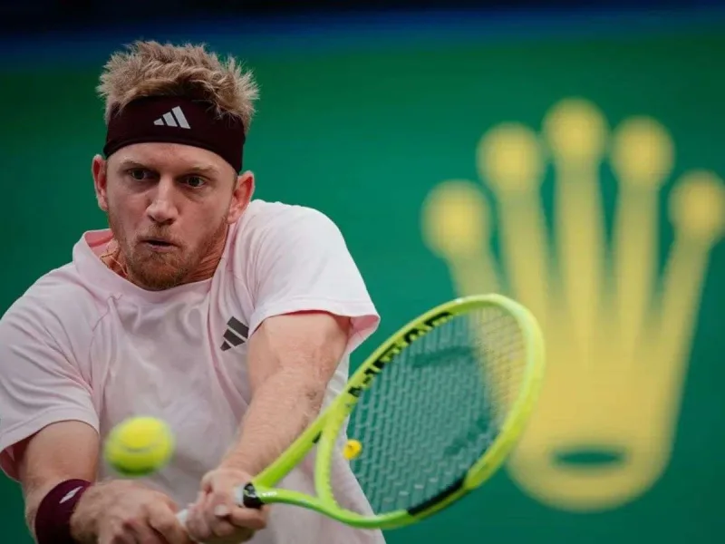 Davidovich y Zverev se citan en las semifinales de Shanghái