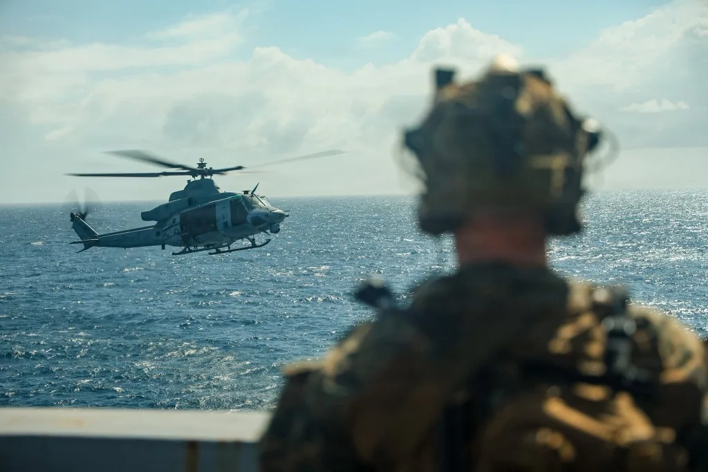 Marines de EE.UU. ejecutan maniobras de abordaje en La Guaira