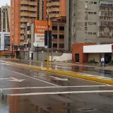 Lluvias en Maracaibo: bomberos reportan un árbol caído y agua