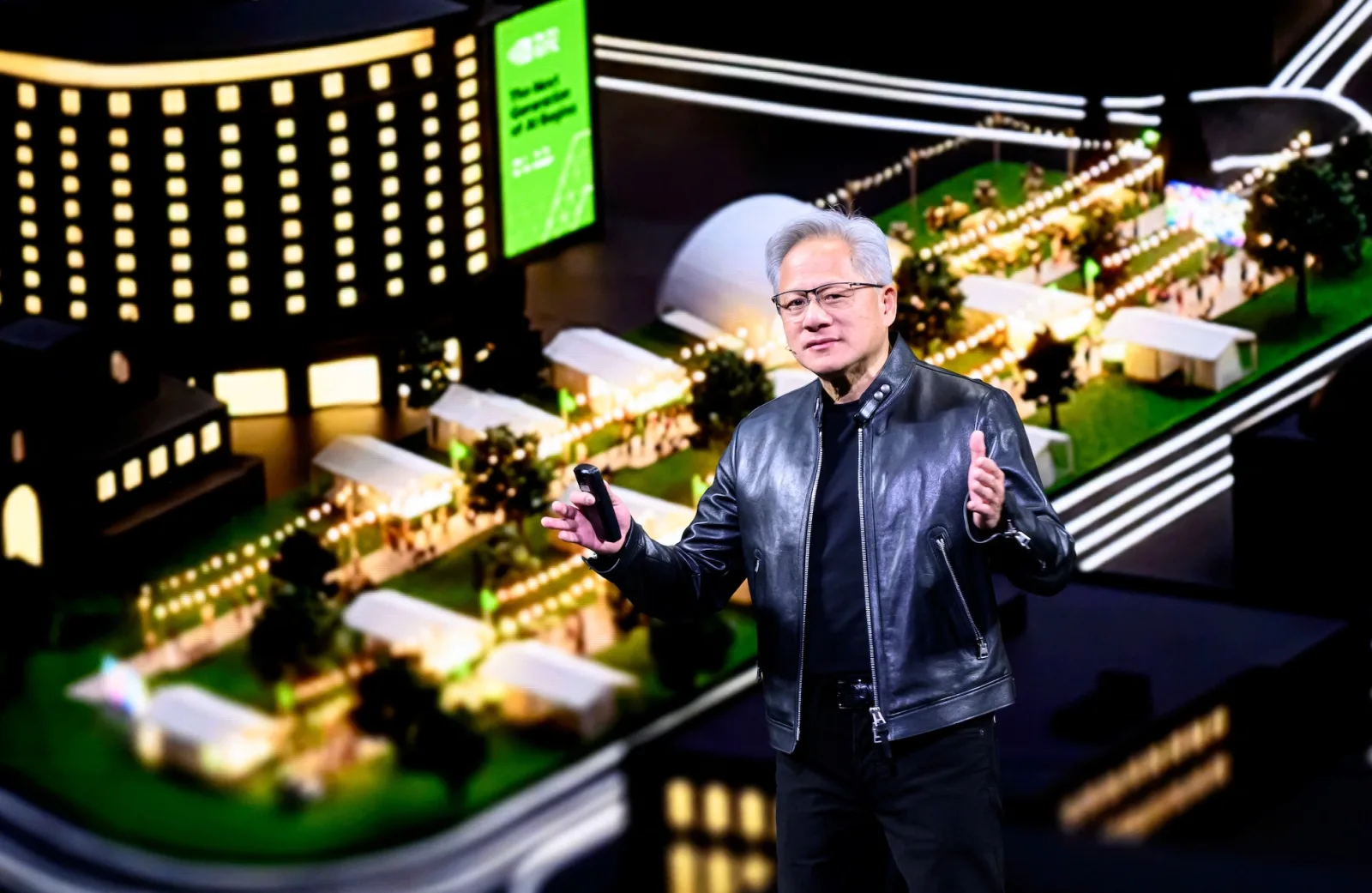 Jensen Huang proyecta un crecimiento histórico del 70% para Nvidia