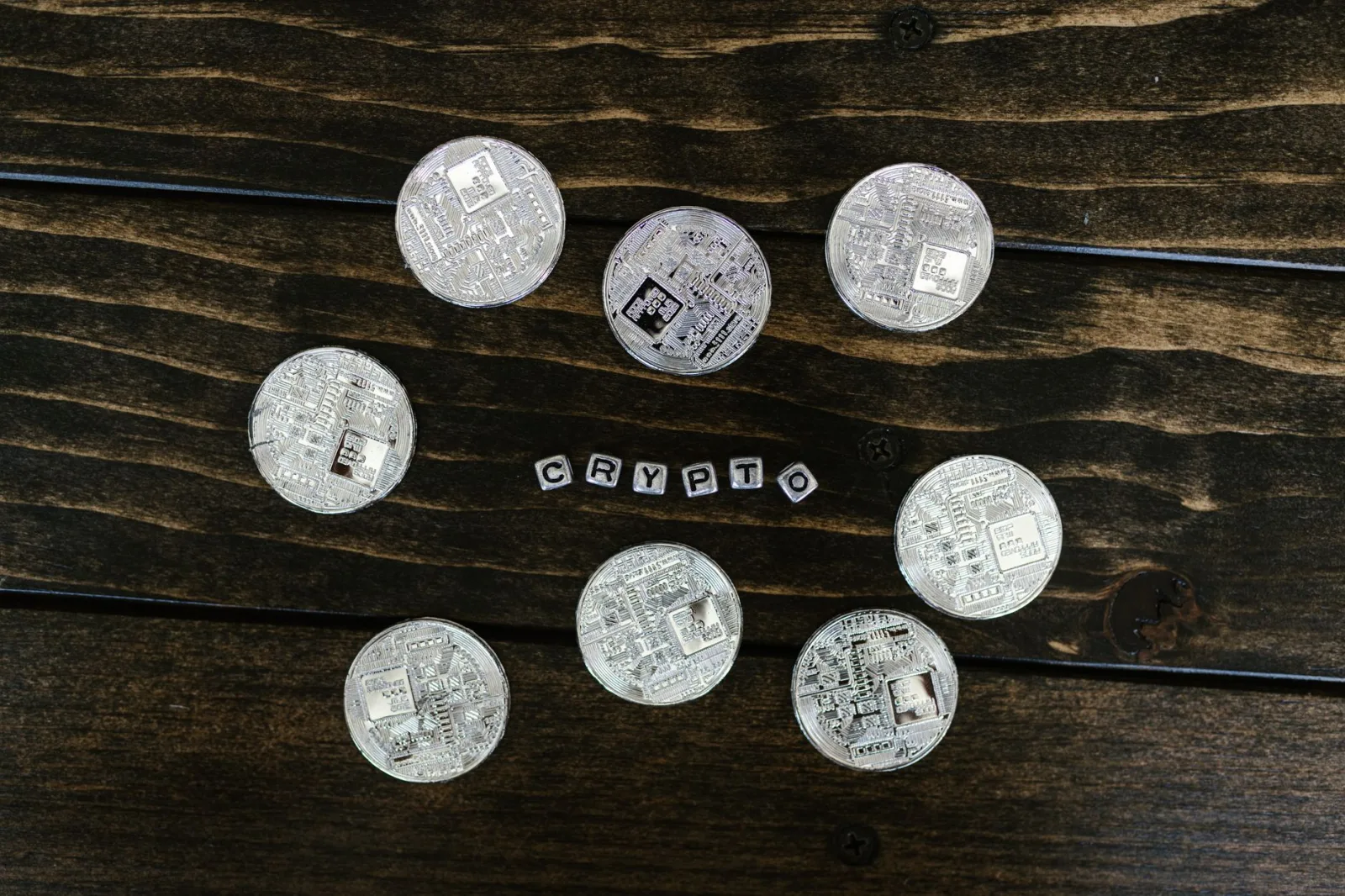 Tokens de selecciones suben tras victorias en semifinales