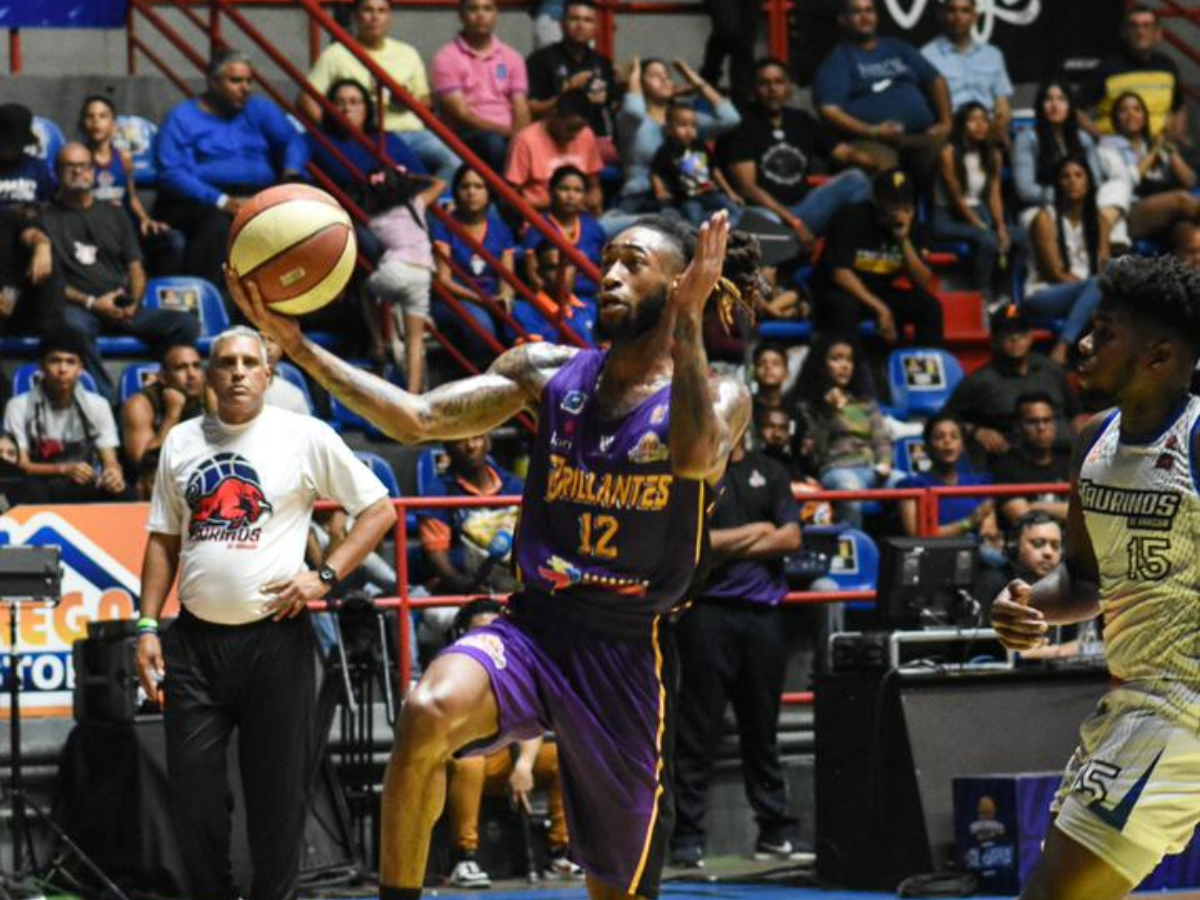 Brillantes consiguió histórico triunfo ante Taurinos