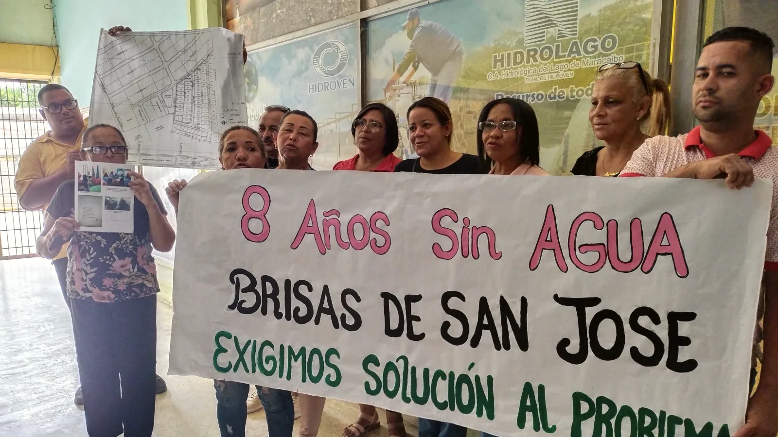 Vecinos de Brisas del Ávila y San Bernardino siguen fuera de casa