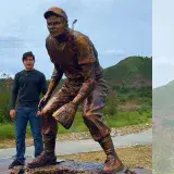 Josué Benjamín Figueroa crea una escultura de Luis Aparicio para Maracaibo