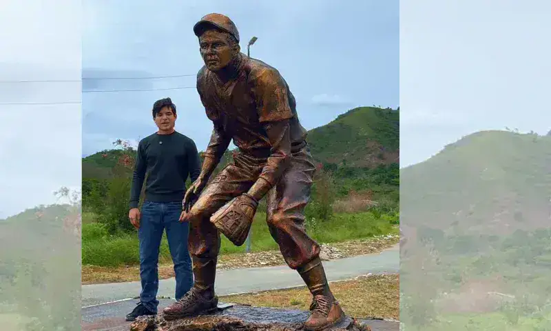 Josué Benjamín Figueroa crea una escultura de Luis Aparicio para Maracaibo