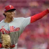 Luzardo abre ante los Mets con buen momento en Filadelfia