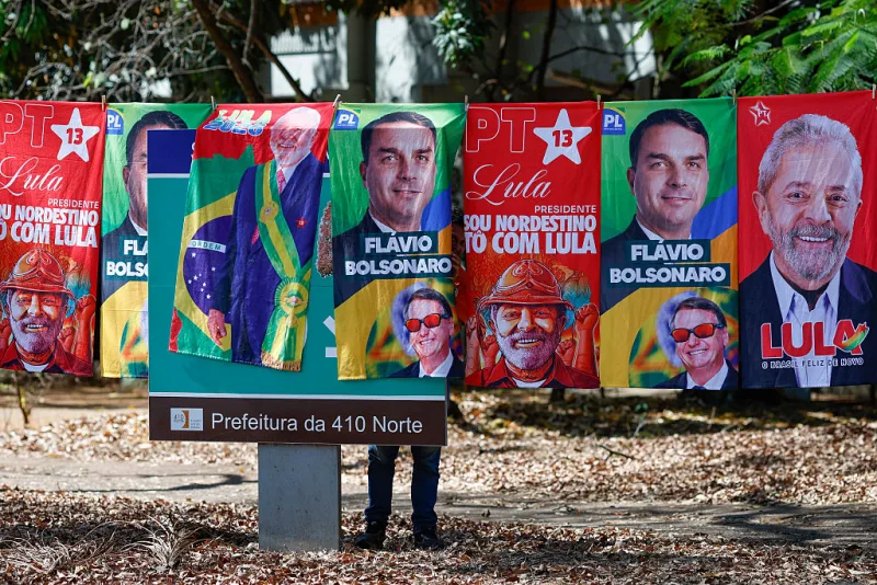 Cierre de campaña en Brasil: Lula y Bolsonaro apelan al electorado