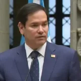 Gasolina en EE. UU. marca un promedio mayor con Trump que con Biden