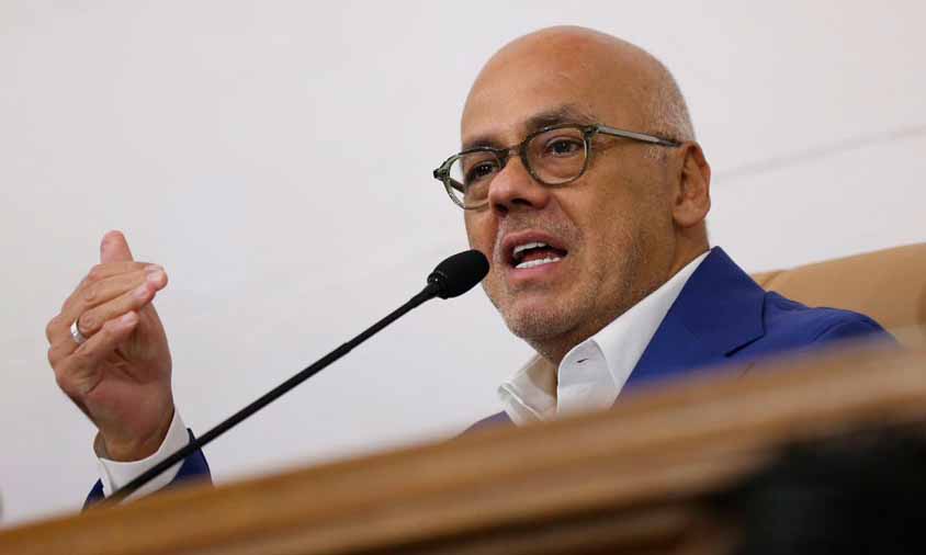 Rodríguez asegura que purga oficialista es “para salvar la revolución”