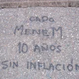 File:Graffiti Rosario - Menem 10 años sin inflación.jpg
