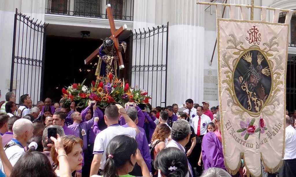 Feligreses en Caracas veneraron al Nazareno de San Pablo 