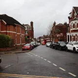 Archivo:Chatsworth Road, Londres, distrito de Brent (diciembre de 2023) 03.jpg