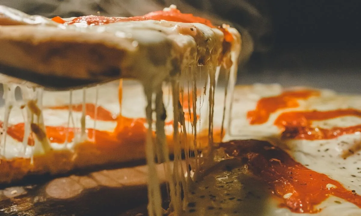 Mutcha Pizza ofrece 3 pizzas por $229 en miércoles