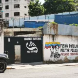 Fiscalía frena causa contra grupo armado por terreno de enfermeros