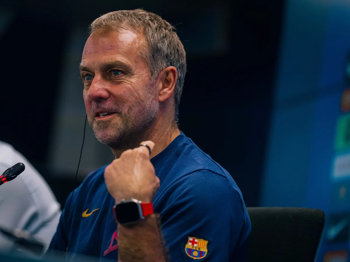 Flick estudia tres alternativas atrás ante el PSG